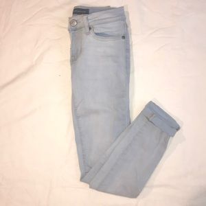 light wash blue jean